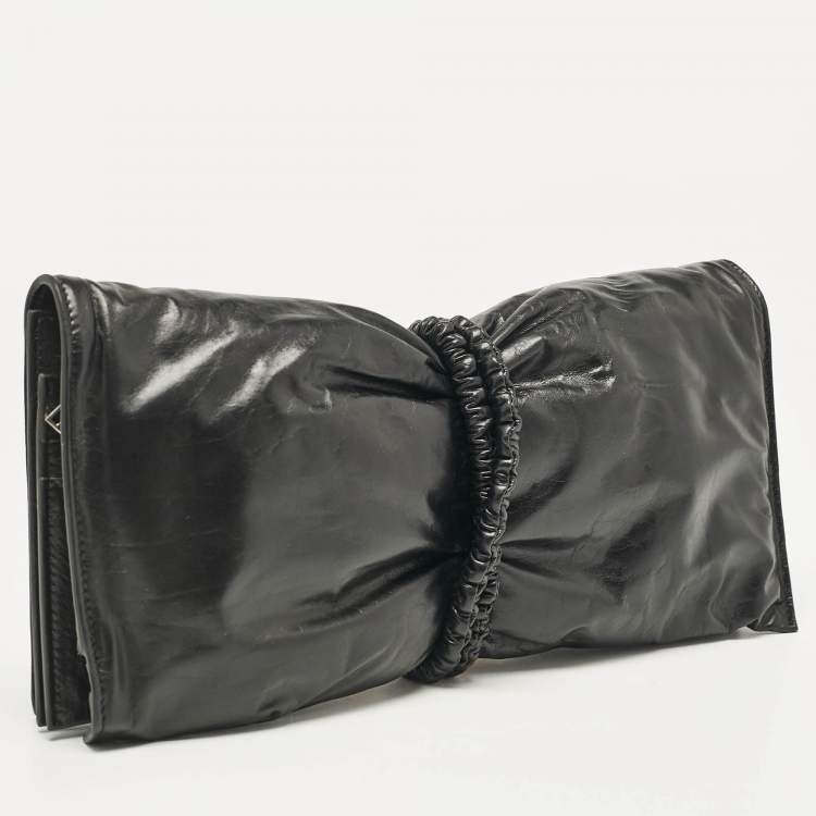 Pre Owned Bottega Veneta Black Padded Leather Bifold Clutch