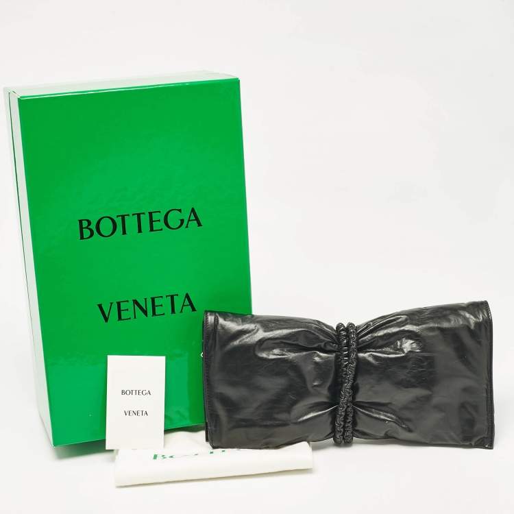 Pre Owned Bottega Veneta Black Padded Leather Bifold Clutch