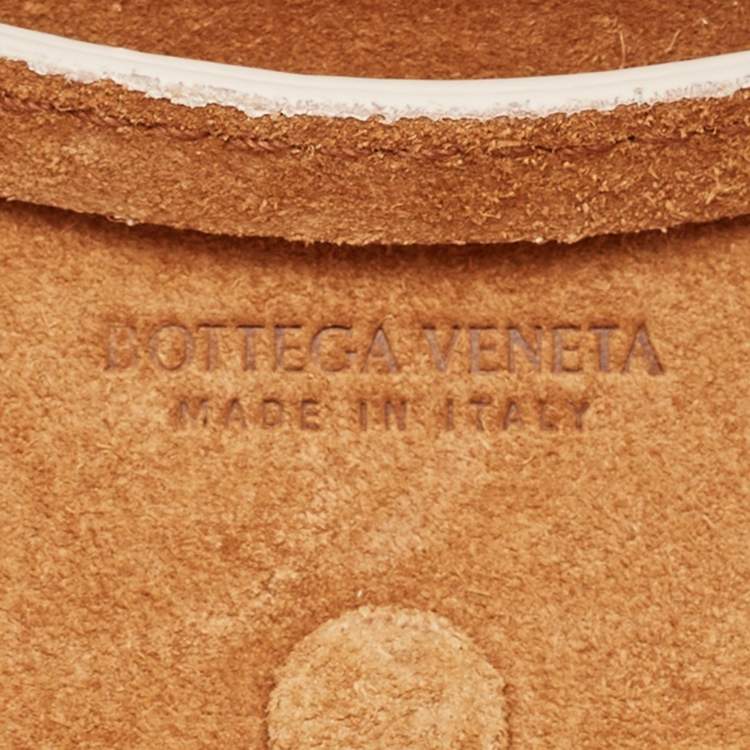 Pre Owned Bottega Veneta Off White Leather Small Shell Bag