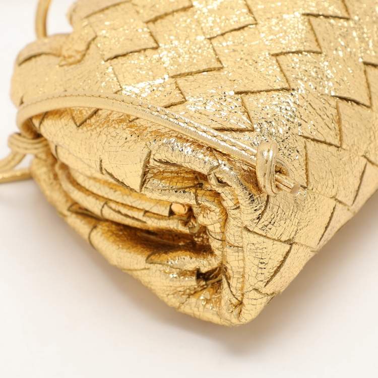 Pre Owned Bottega Veneta Gold Intrecciato Leather Mini The Pouch Bag