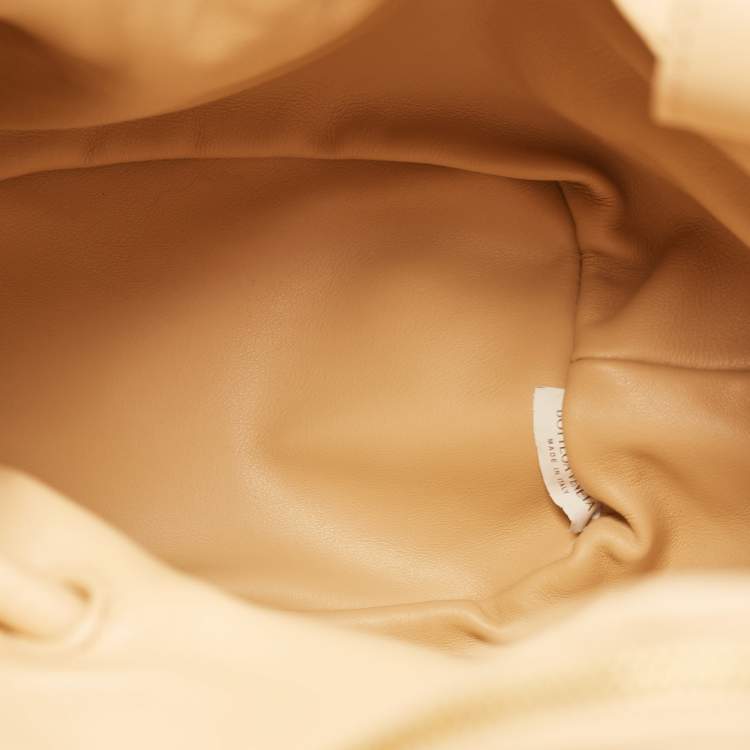 Pre Owned Bottega Veneta Beige Leather Beak Shoulder Bag