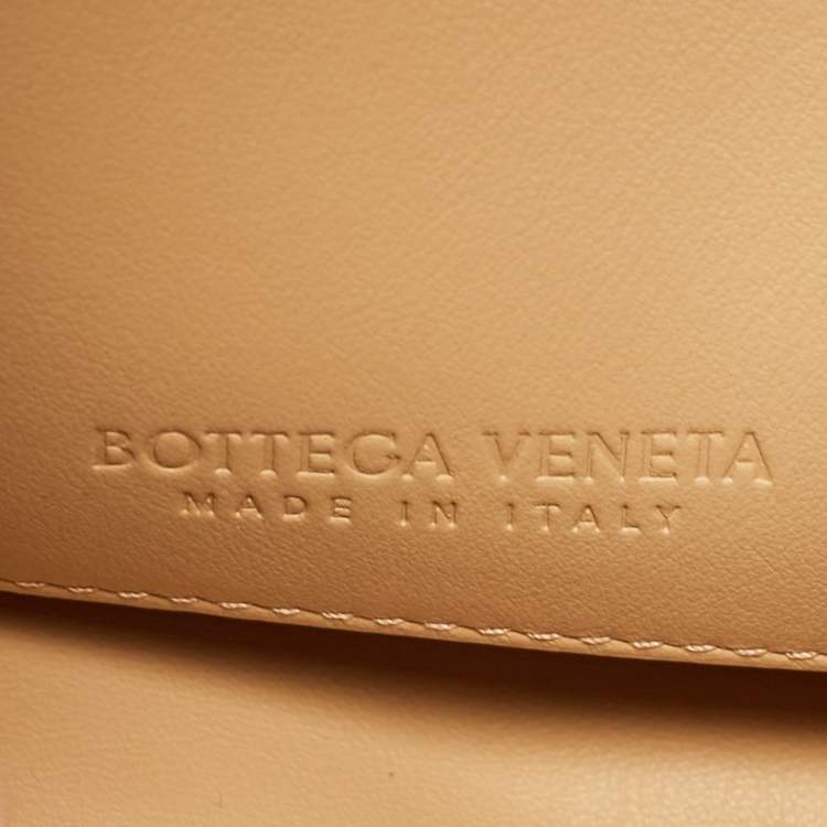 Pre Owned Bottega Veneta Beige Leather Beak Shoulder Bag