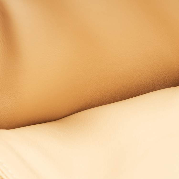 Pre Owned Bottega Veneta Beige Leather Beak Shoulder Bag