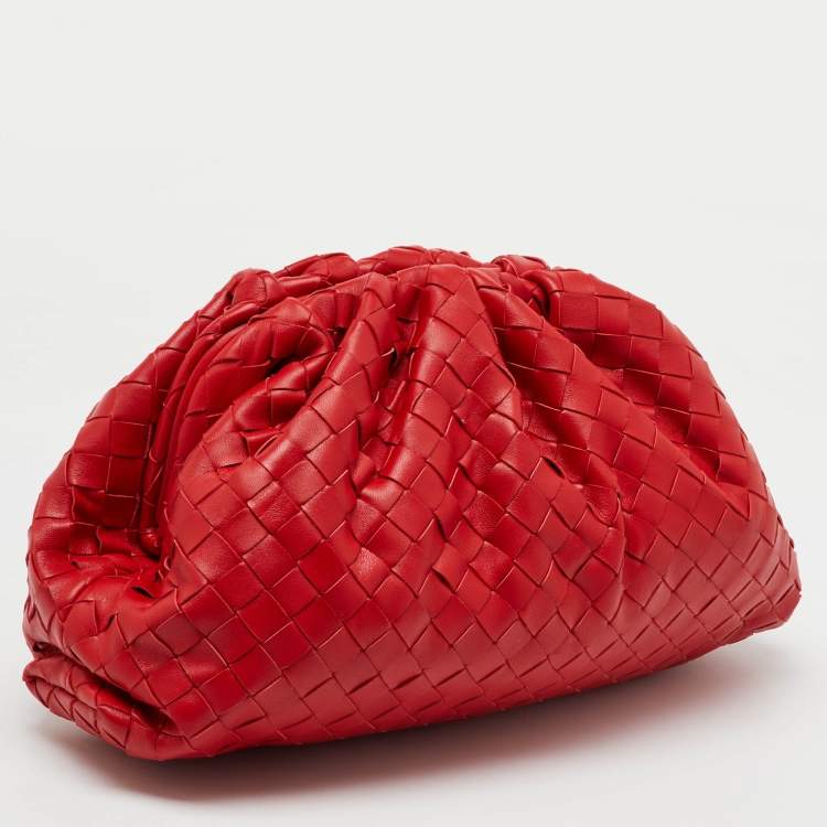Pre Owned Bottega Veneta Red Intrecciato Leather Large The Pouch Clutch
