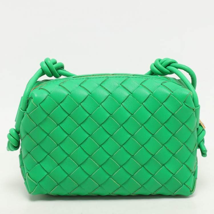 Pre Owned Bottega Veneta Green Intrecciato Leather Mini Loop Camera Crossbody Bag