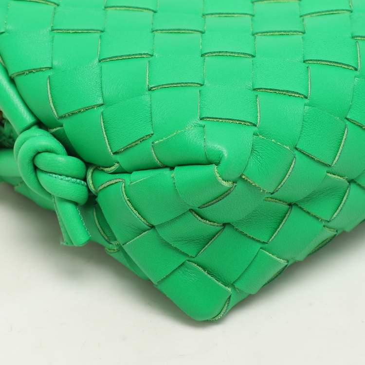 Pre Owned Bottega Veneta Green Intrecciato Leather Mini Loop Camera Crossbody Bag