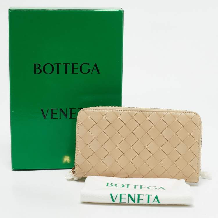 Pre Owned Bottega Veneta Beige Intrecciato Leather Zip Continental Wallet