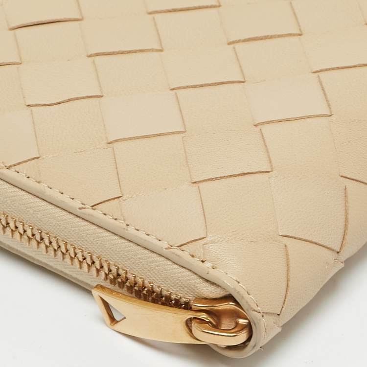 Pre Owned Bottega Veneta Beige Intrecciato Leather Zip Continental Wallet