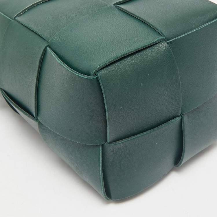 Pre Owned Bottega Veneta Dark Green Intrecciato Leather Mini Cassette Bucket Bag