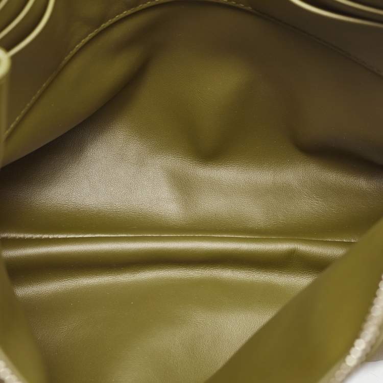 مملوكة مسبقًا Bottega Veneta Olive Green Intrecciato Leather Zip Pouch