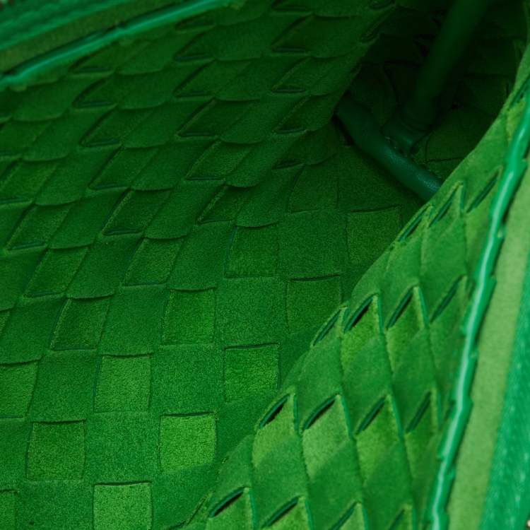 Pre Owned Bottega Veneta Green Intrecciato Leather Duo Shoulder Bag