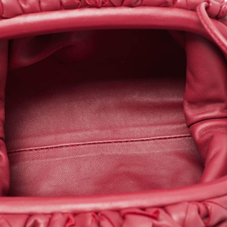 Pre Owned Bottega Veneta Red Intrecciato Leather Mini The Pouch Clutch