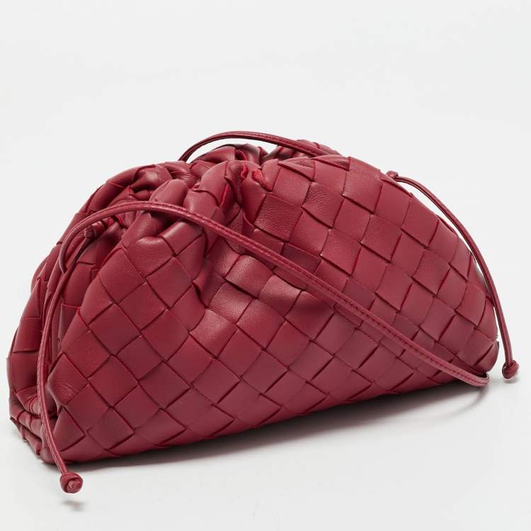 Pre Owned Bottega Veneta Red Intrecciato Leather Mini The Pouch Clutch