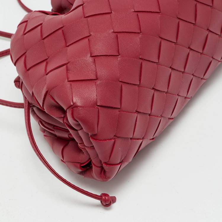 Pre Owned Bottega Veneta Red Intrecciato Leather Mini The Pouch Clutch