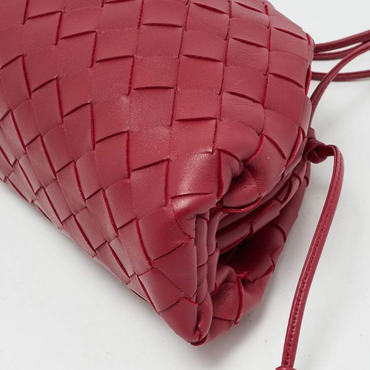 Pre Owned Bottega Veneta Red Intrecciato Leather Mini The Pouch Clutch