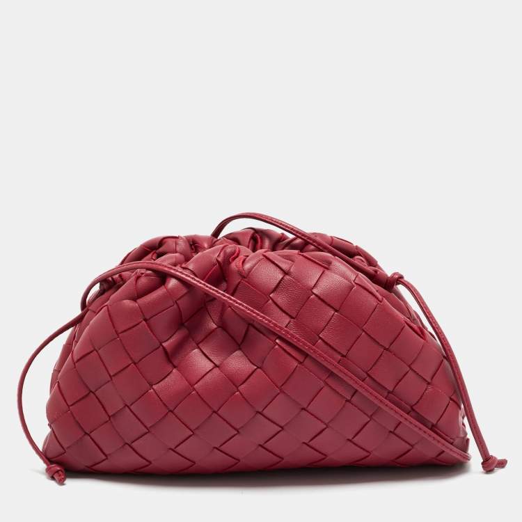 Pre Owned Bottega Veneta Red Intrecciato Leather Mini The Pouch Clutch