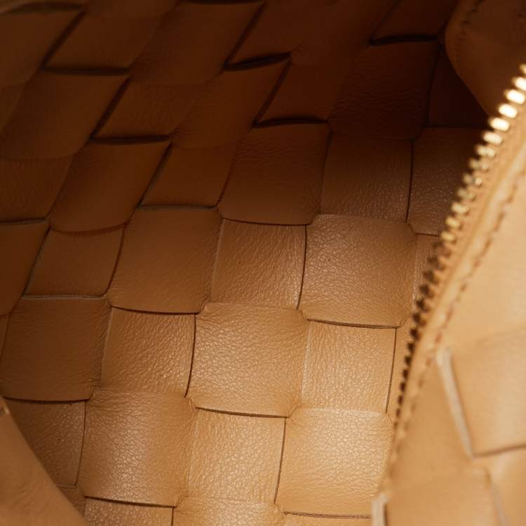 Pre Owned Bottega Veneta Almond Intrecciato Leather Candy Loop Crossbody Bag