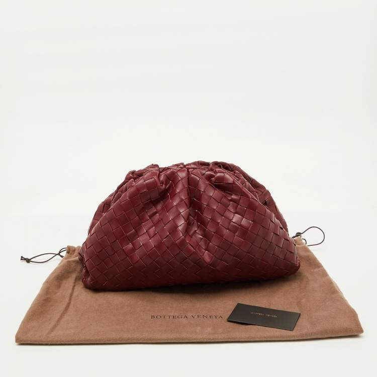 Pre Owned Bottega Veneta Burgundy Intrecciato Leather Teen Pouch Clutch