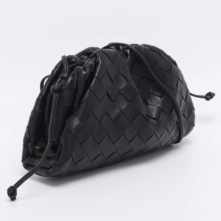 Pre Owned Bottega Veneta Black Intrecciato Leather Mini The Pouch Bag