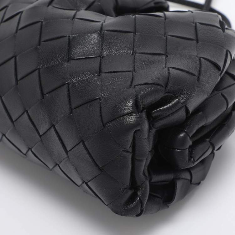 Pre Owned Bottega Veneta Black Intrecciato Leather Mini The Pouch Bag