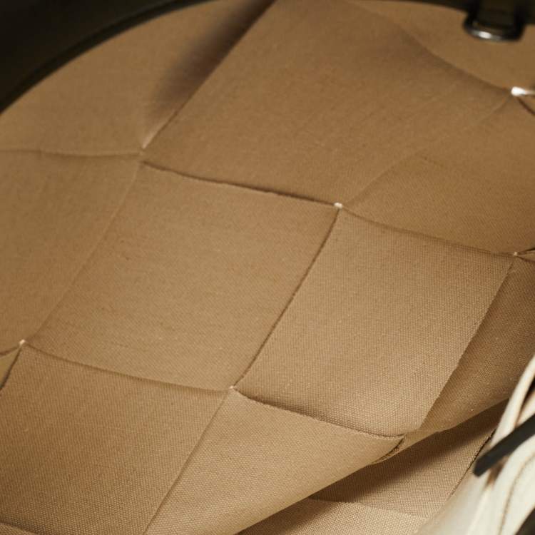 Pre Owned Bottega Veneta Beige/Black Intrecciato Canvas and Leather Slip Tote