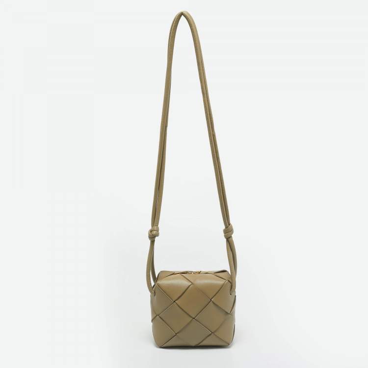 Pre Owned Bottega Veneta Khaki Green Intrecciato Leather Mini Cassette Camera Bag