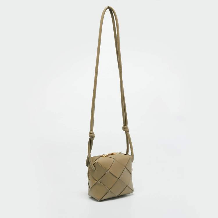 Pre Owned Bottega Veneta Khaki Green Intrecciato Leather Mini Cassette Camera Bag