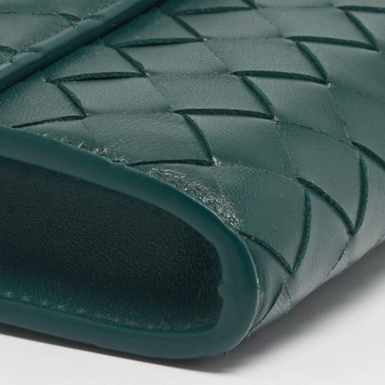 Pre Owned Bottega Veneta Green Intrecciato Leather Medium Andiamo Clutch