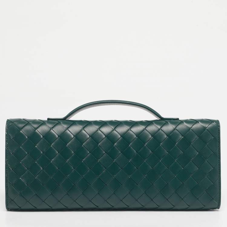 Pre Owned Bottega Veneta Green Intrecciato Leather Medium Andiamo Clutch