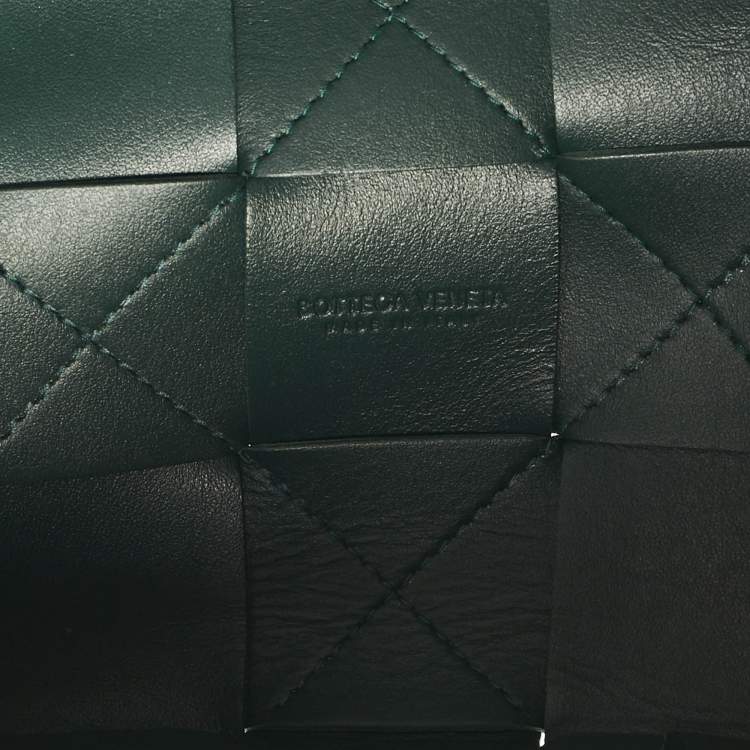 Pre Owned Bottega Veneta Green Intrecciato Leather Small Cassette Bucket Bag