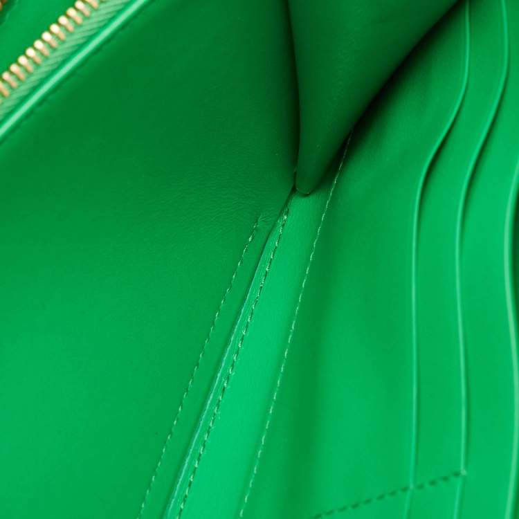 Pre Owned Bottega Veneta Green Intrecciato Leather Zip Around Wallet