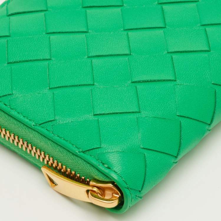 Pre Owned Bottega Veneta Green Intrecciato Leather Zip Around Wallet