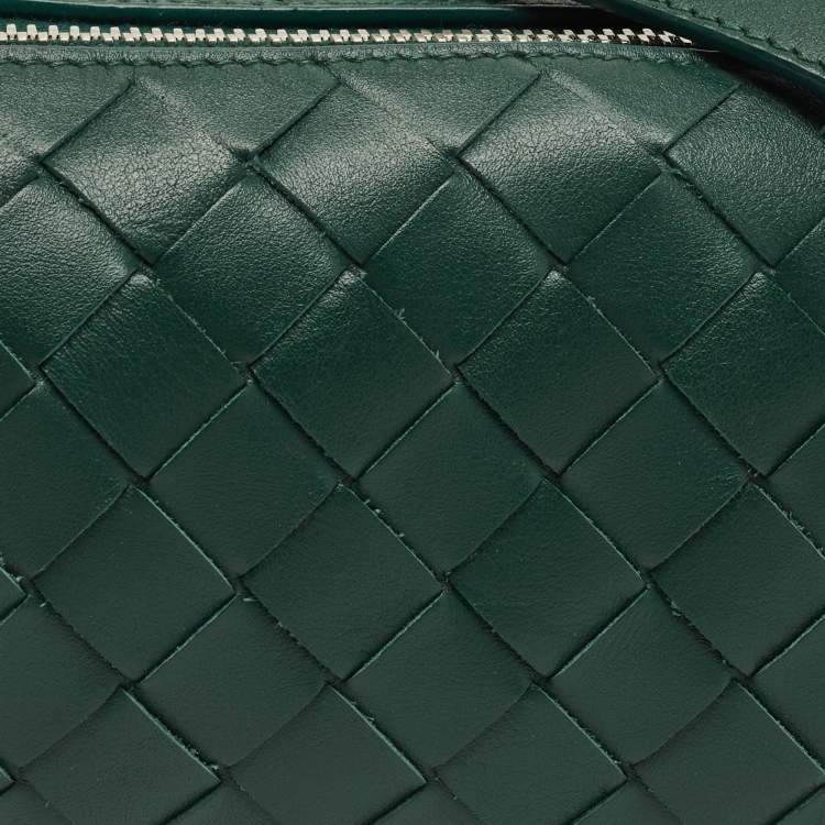 مملوكة مسبقًا Bottega Veneta Barrel Mini Green Intrecciato Leather Crossbody Bag