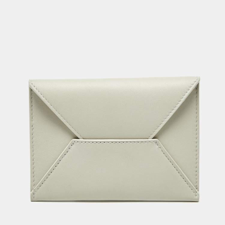 Pre Owned Bottega Veneta Off White Leather Envelope Card Holder