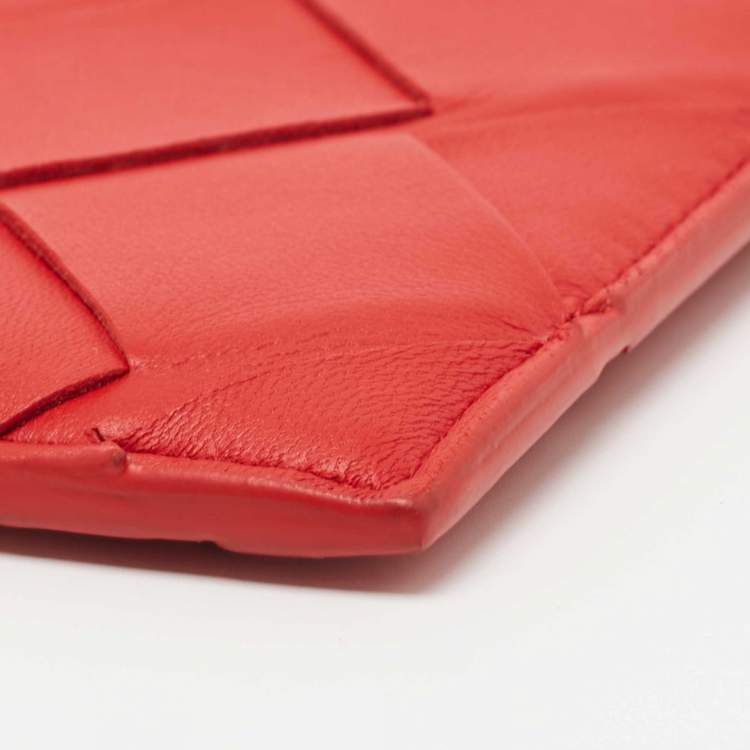 Pre Owned Bottega Veneta Red Intrecciato Leather Half Zip Wallet