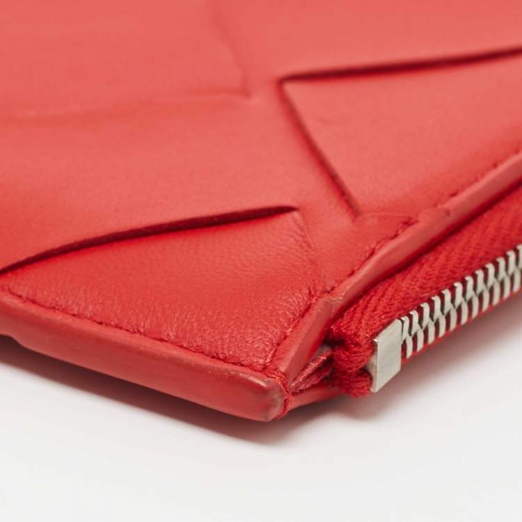 Pre Owned Bottega Veneta Red Intrecciato Leather Half Zip Wallet
