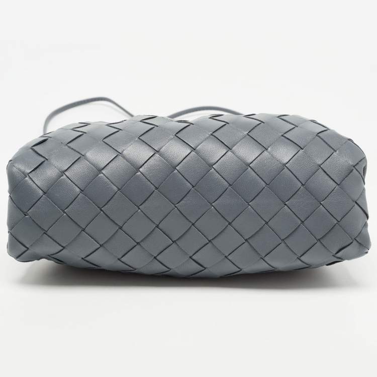 Pre Owned Bottega Veneta Grey Intrecciato Leather Mini The Pouch Bag