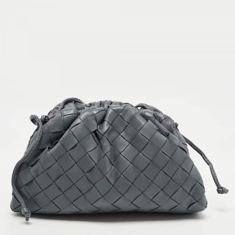 Pre Owned Bottega Veneta Grey Intrecciato Leather Mini The Pouch Bag