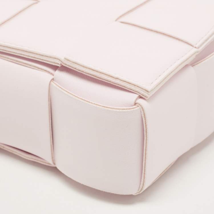 Pre Owned Bottega Veneta Light Pink Intrecciato Leather Cassette Shoulder Bag