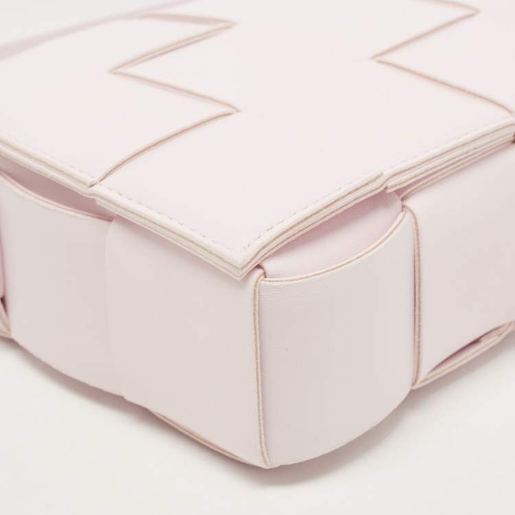 Pre Owned Bottega Veneta Light Pink Intrecciato Leather Cassette Shoulder Bag