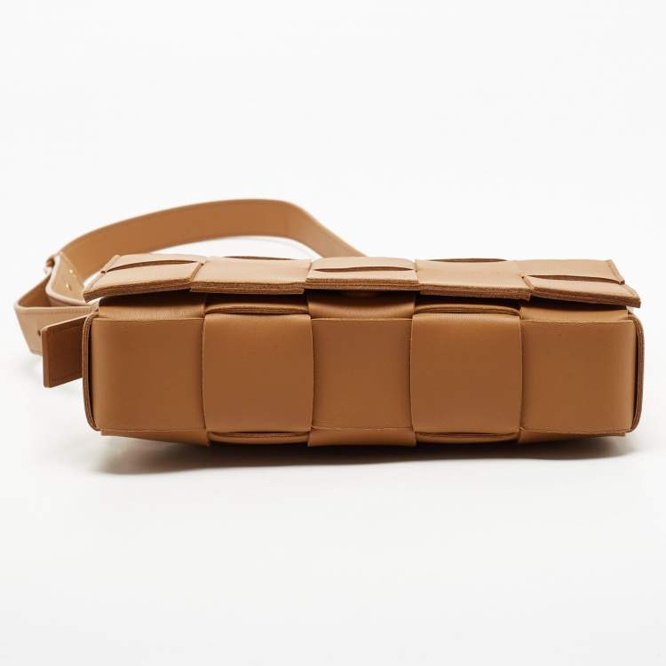 Pre Owned Bottega Veneta Tan Intrecciato Leather Cassette Crossbody Bag