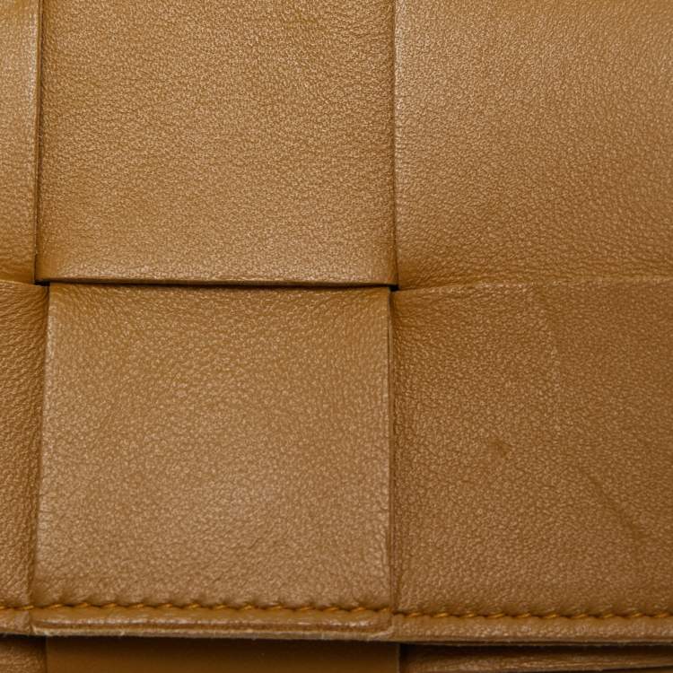 مملوكة مسبقًا Bottega Veneta Olive Green Intrecciato Leather Mini Candy Cassette Crossbody Bag