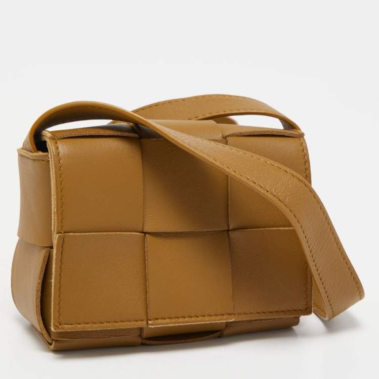 مملوكة مسبقًا Bottega Veneta Olive Green Intrecciato Leather Mini Candy Cassette Crossbody Bag