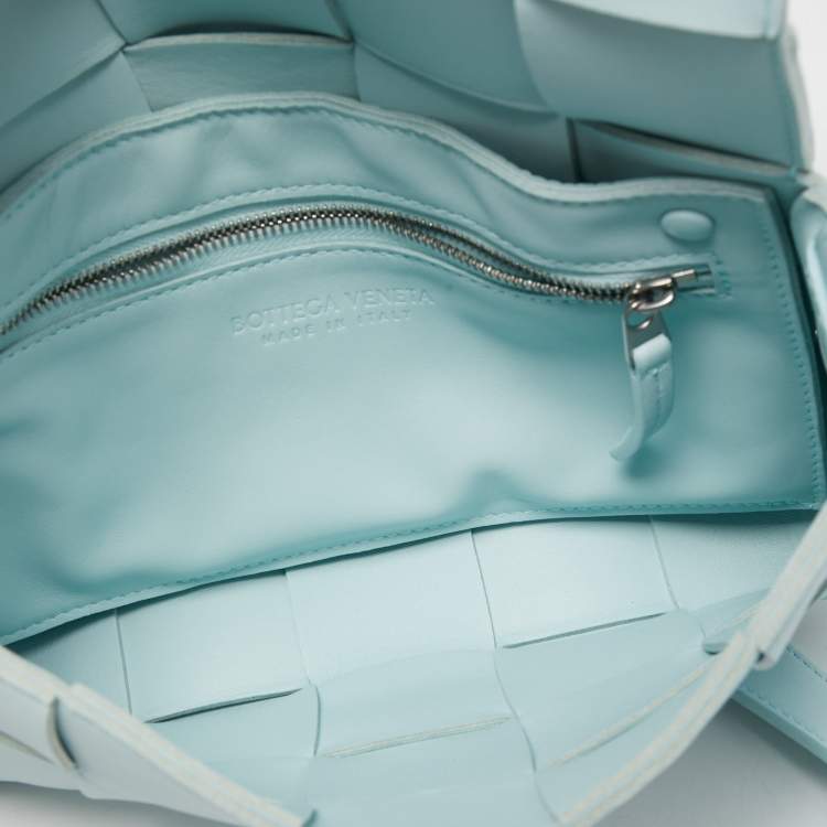 Pre Owned Bottega Veneta Pale Blue Intrecciato Leather Cassette Shoulder Bag
