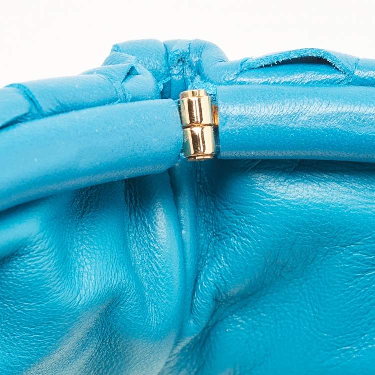 Pre Owned Bottega Veneta Blue Intrecciato Leather Mini The Pouch Bag