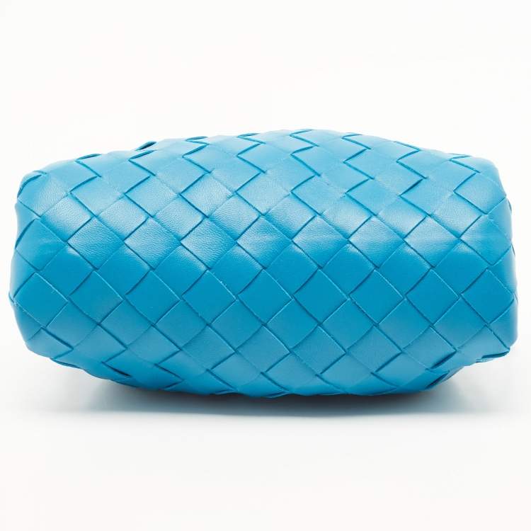 Pre Owned Bottega Veneta Blue Intrecciato Leather Mini The Pouch Bag