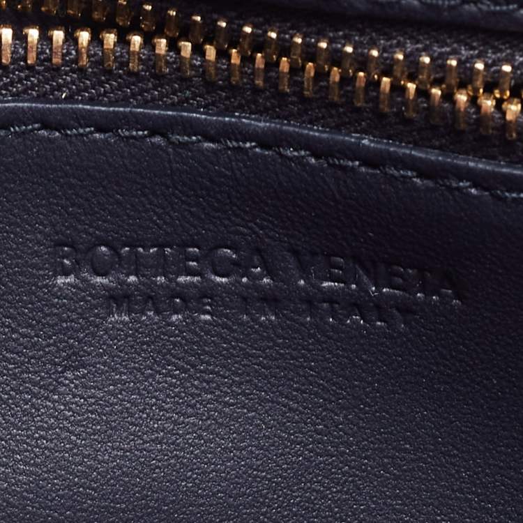 Pre Owned Bottega Veneta Dark Blue Padded Leather Cassette Crossbody Bag