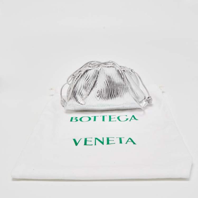 Pre Owned Bottega Veneta Silver Embossed Leather Mini The Pouch