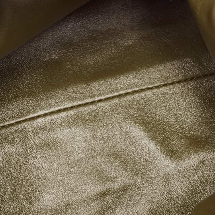 Pre Owned Bottega Veneta Olive Green Leather Mini The Pouch Bag