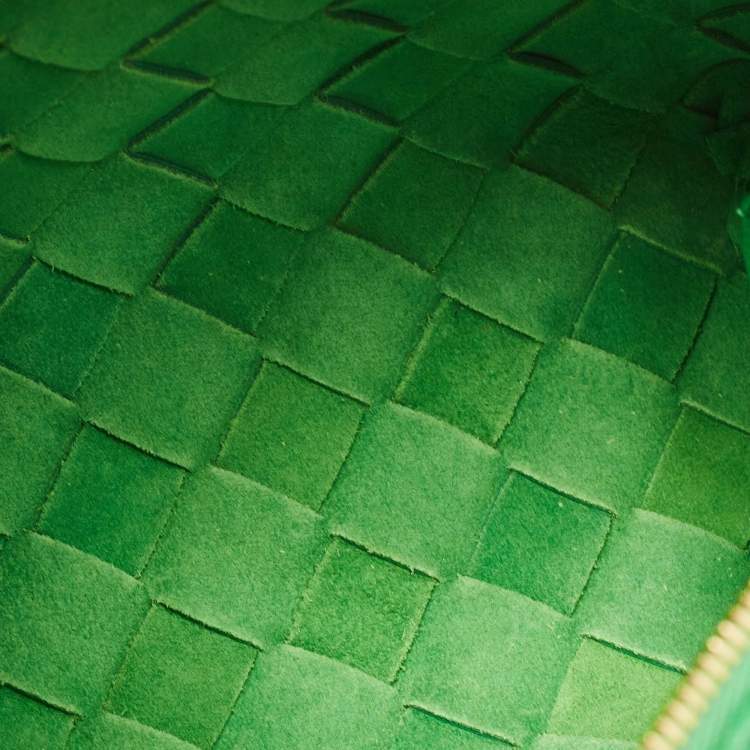 Pre Owned Bottega Veneta Green Intrecciato Leather Mini Loop Camera Crossbody Bag